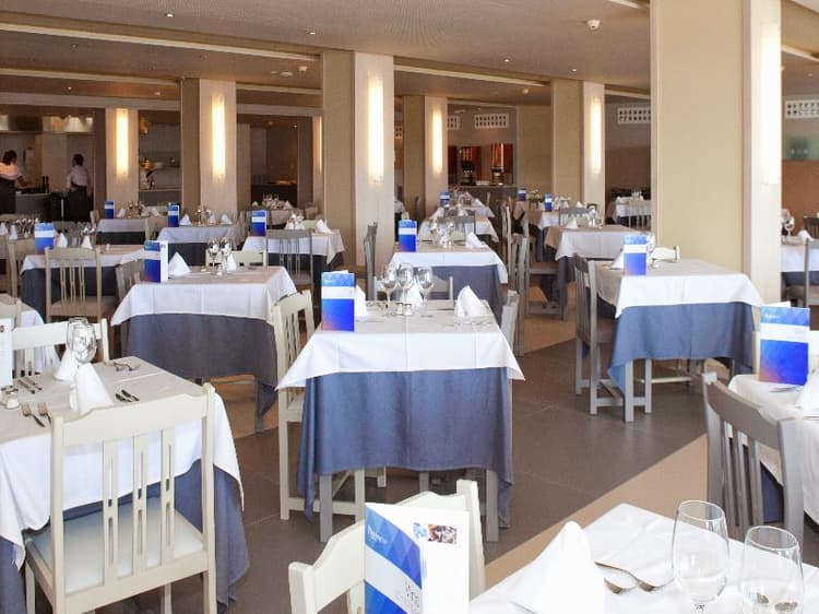 Be Live Adults Only Marivent