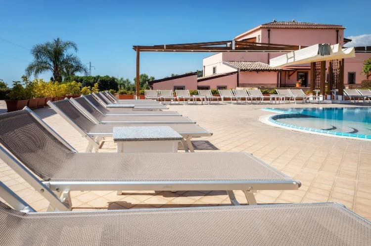La Terra Dei Sogni Country Hotel