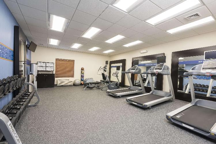 Hampton Inn & Suites Hartford-Manchester