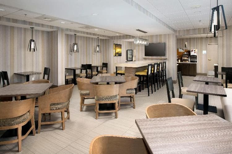 Holiday Inn Express Boston North-Woburn