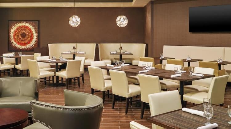 Sheraton Hotel Lisle