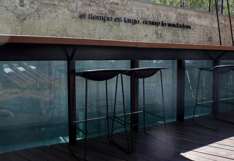 Caro Hotel