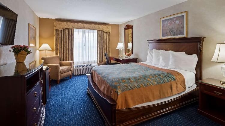 Best Western Plus Lawnfield Inn & Suites