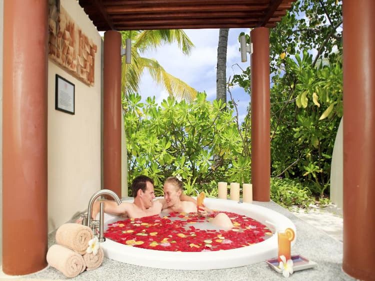 Centara Ras Fushi Resort & Spa Maldives