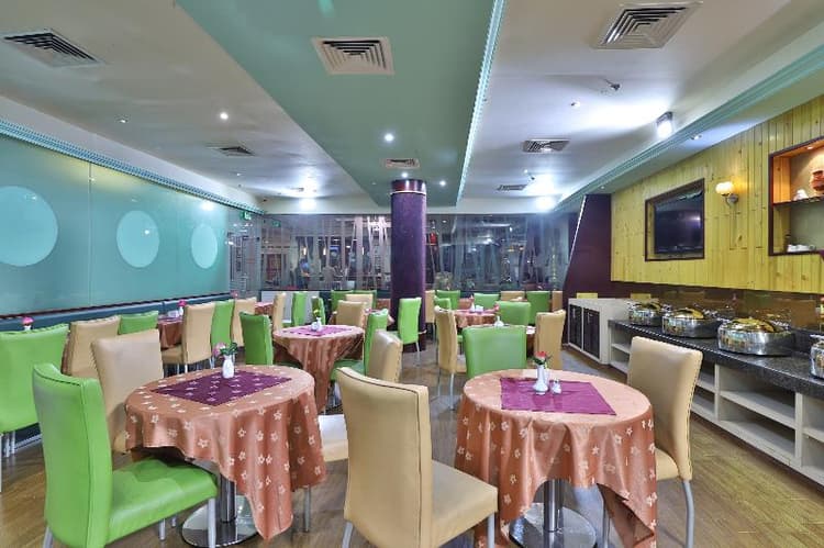 Palette Phoenix Hotel