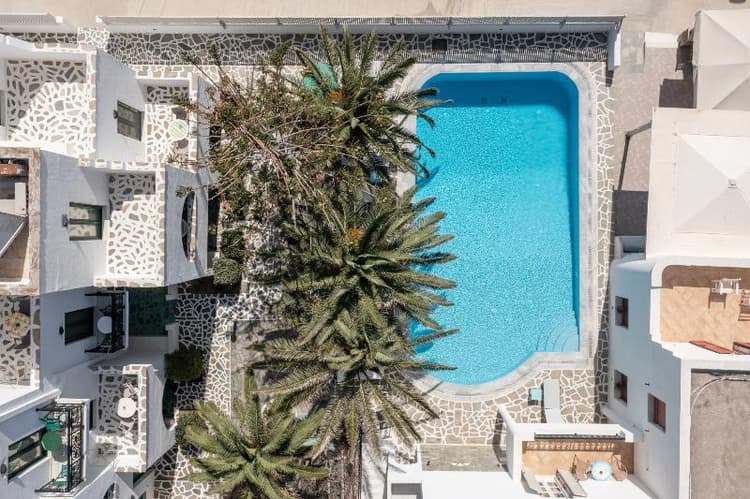 Annitas Village Hotel