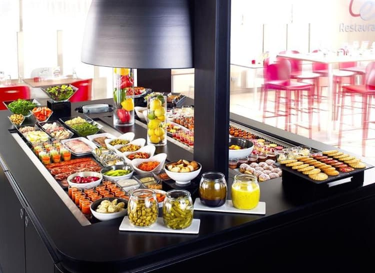 Campanile Blanc-Mesnil