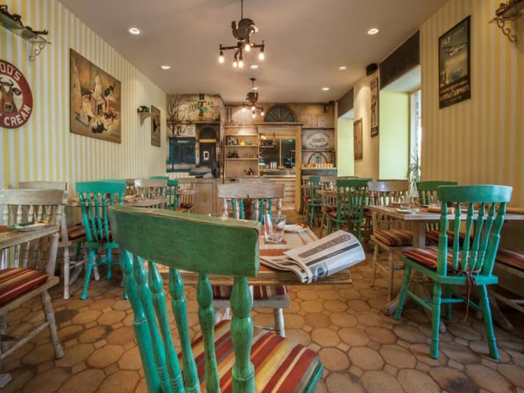 Ambassador, New Delhi - IHCL SeleQtions