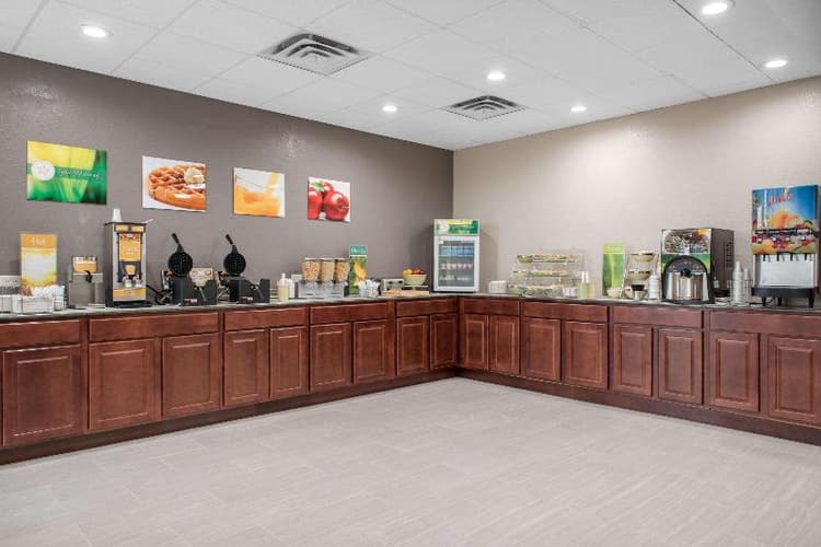 Quality Inn and Conference Center Richmond Area