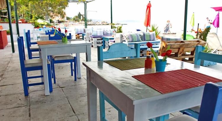 Avra Budget Beach Hotel