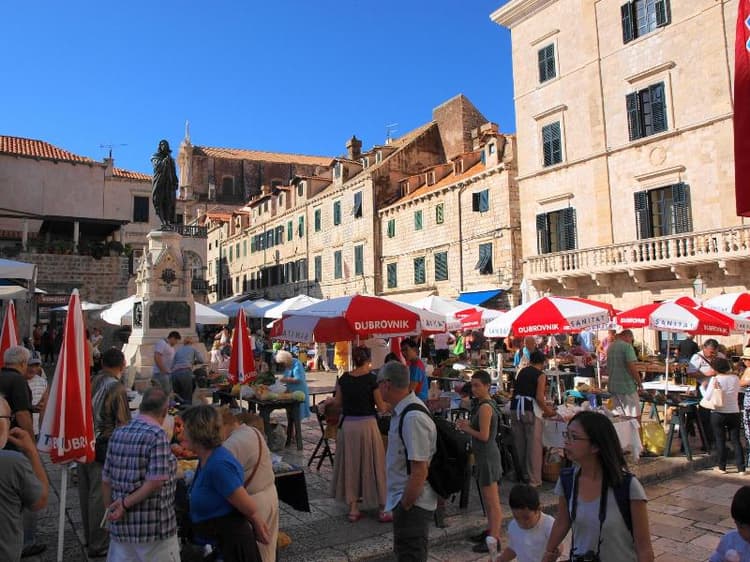 The Miro Studio Apartments