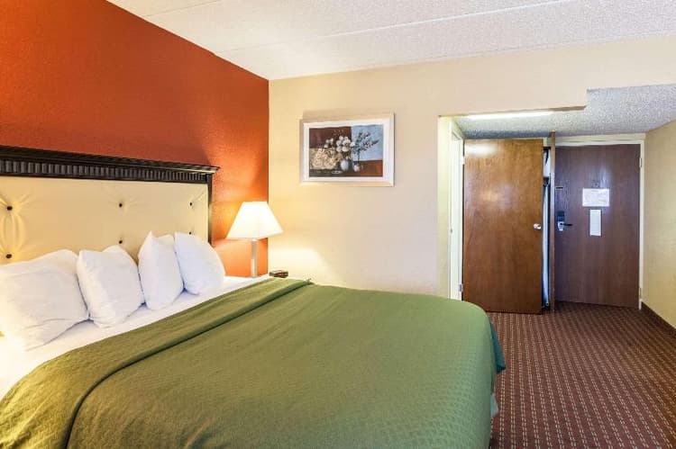 Quality Inn & Suites Lincoln