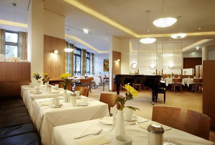 Hotel Esplanade Resort & Spa