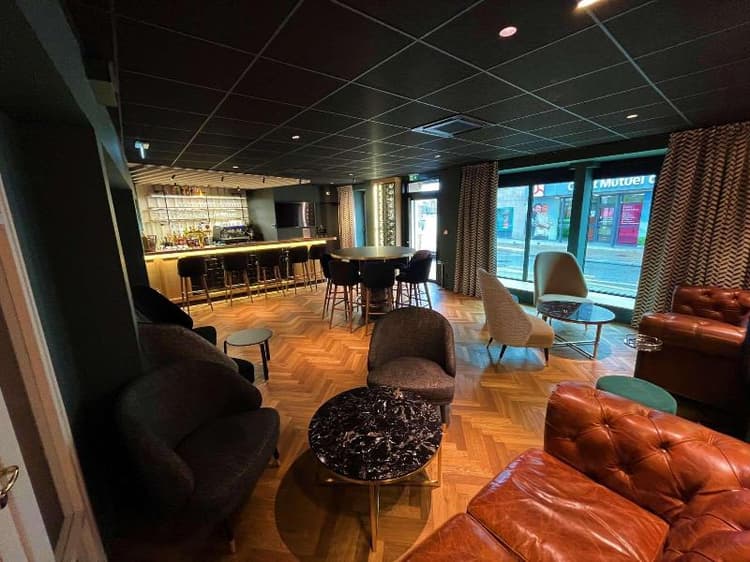 Brit Hotel Les Voyageurs