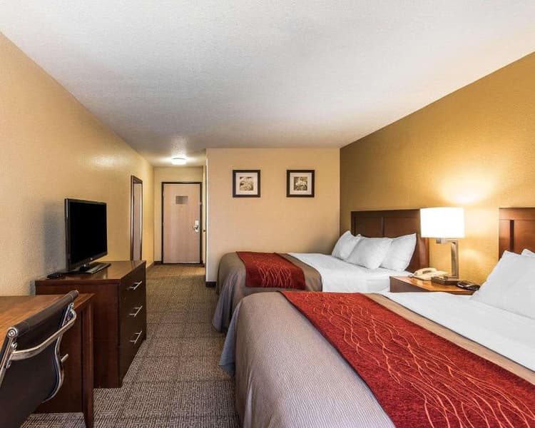Quality Inn Hotels in Bethany, MO