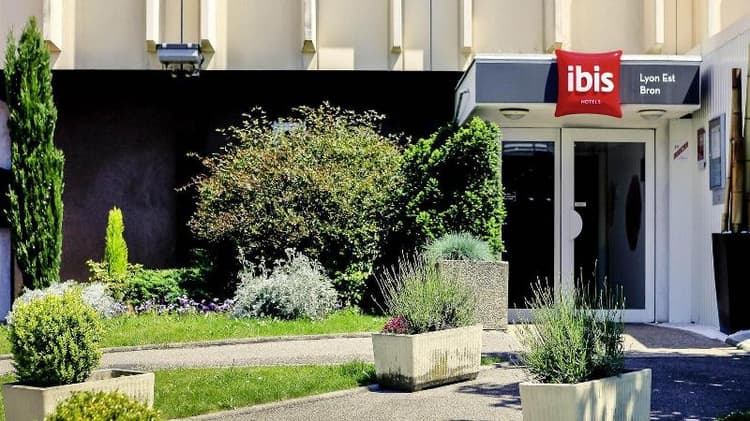 Ibis Lyon Est Bron