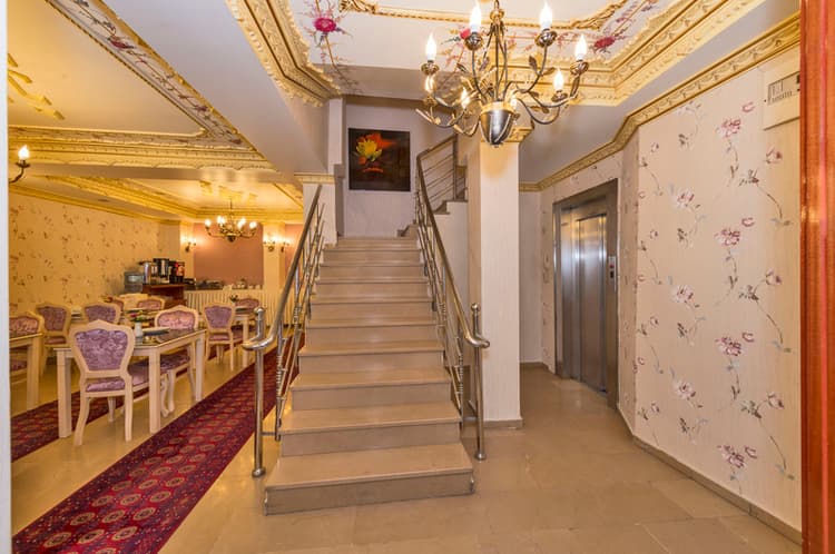 Istanbul Holiday Hotel