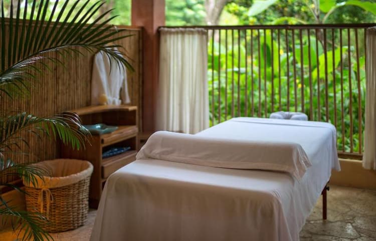 Capitan Suizo Beach Front Boutique