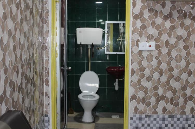 Sungai Besi  H1