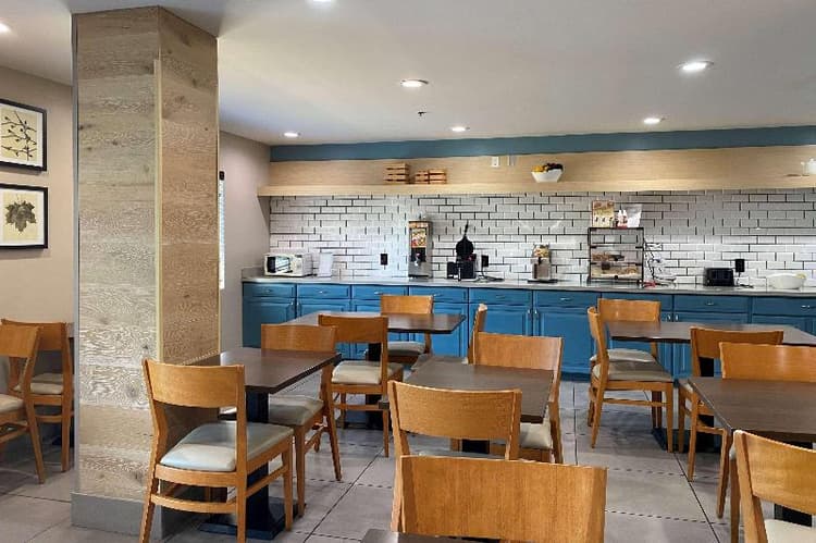 Wingate by Wyndham Chandler