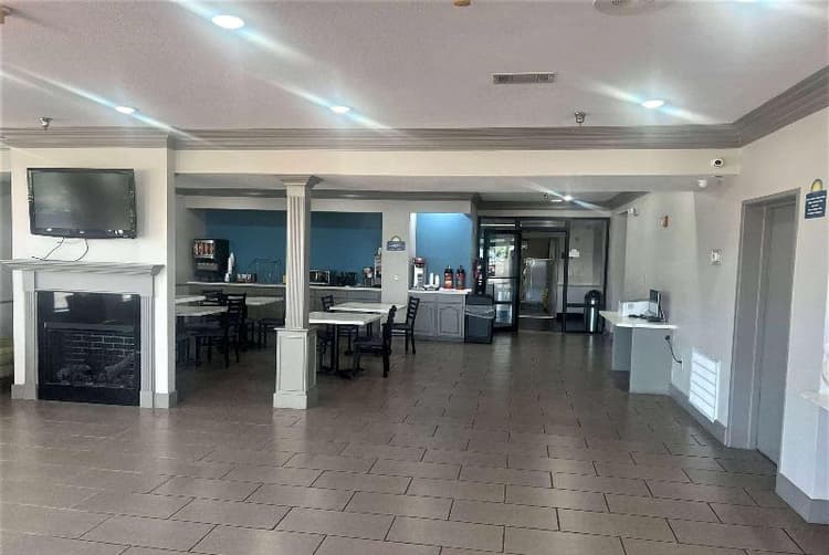 Days Inn by Wyndham Denham Springs-BatonRouge East