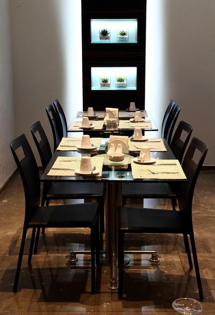 Imperial Suite, Beirut