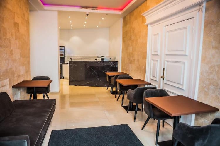 Hotel Touche (DO NOT USE)