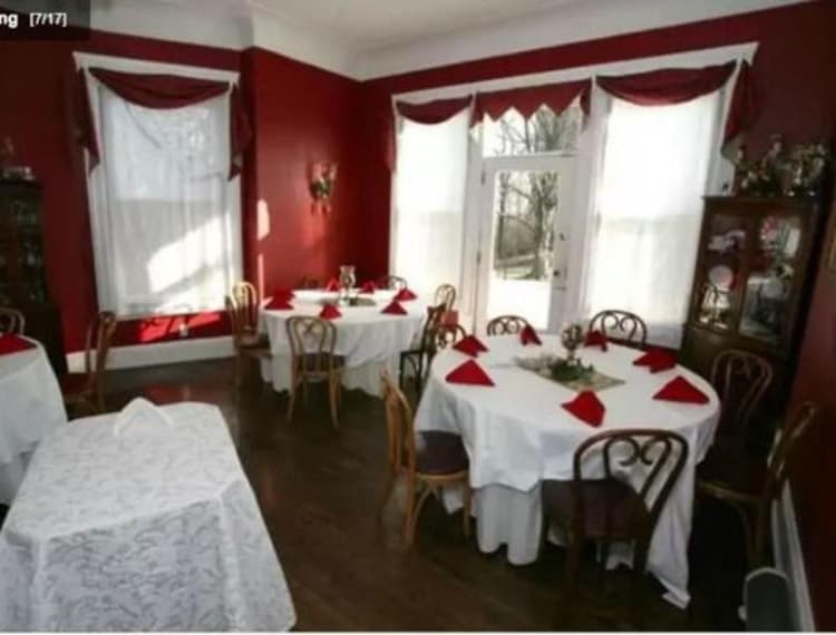 Six Acres Bed & Breakfast