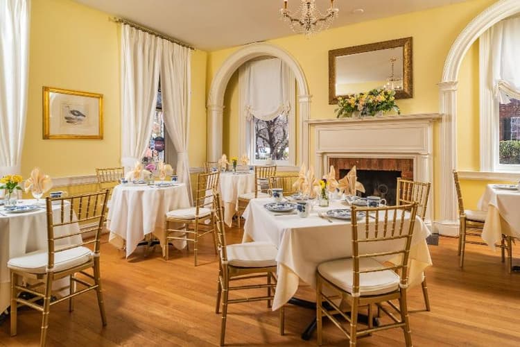 Kenmore Inn