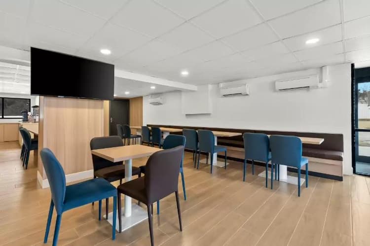 Clarion Pointe Kennesaw Town Center