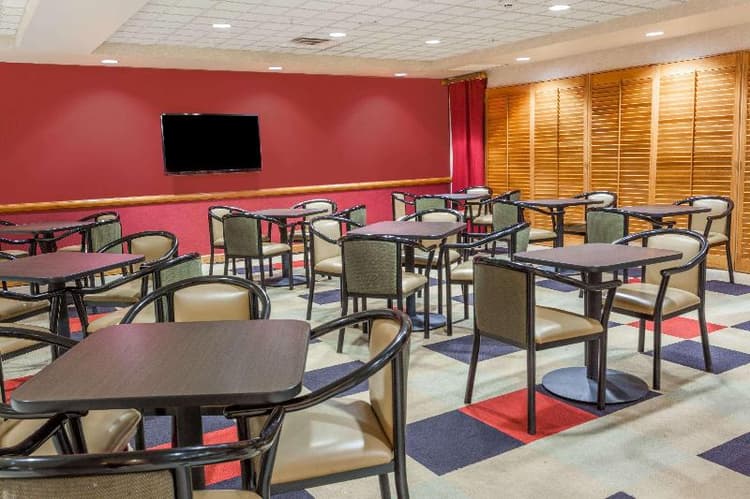 Wingate By Wyndham Atlanta/Six Flags Austell