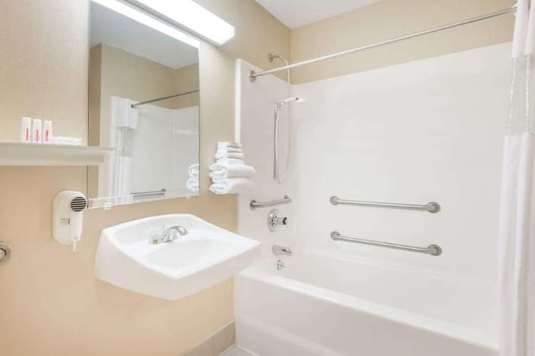 Baymont by Wyndham Athens