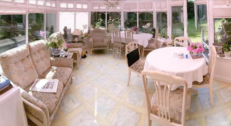 Summerfields House - B&B