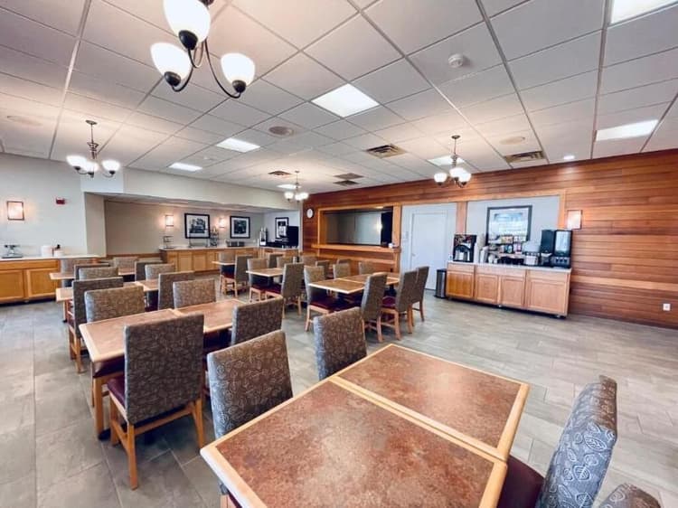 Hawthorn Extended Stay Ellsworth /Bar Harbor