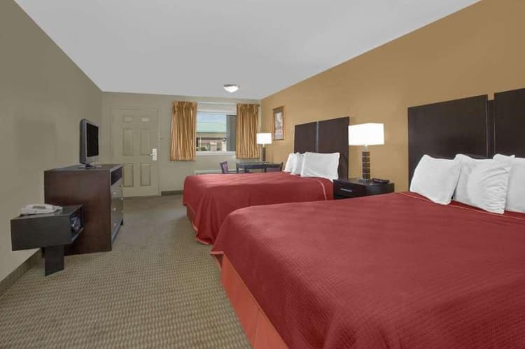 Howard Johnson by Wyndham North Platte