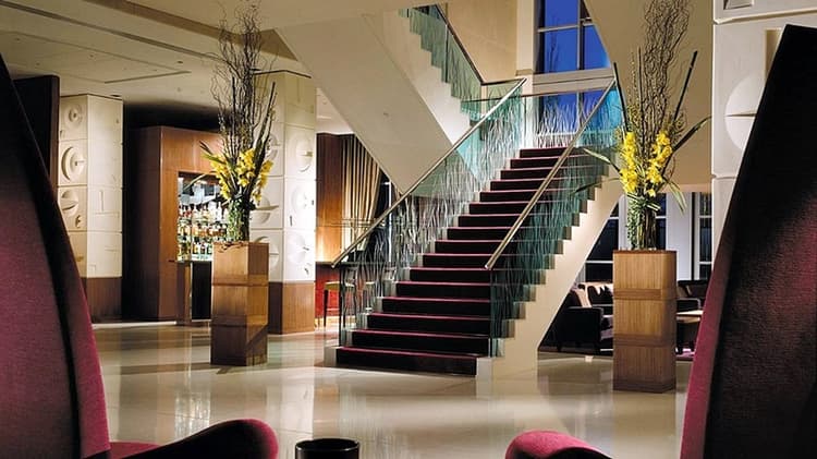The Canary Riverside Plaza Hotel