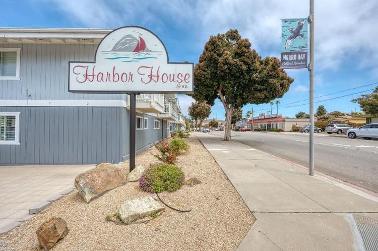 Harbour House Inn
