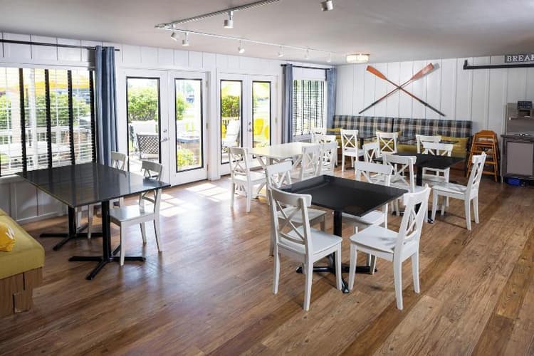 Harbor Town Inn BW Signature Collection