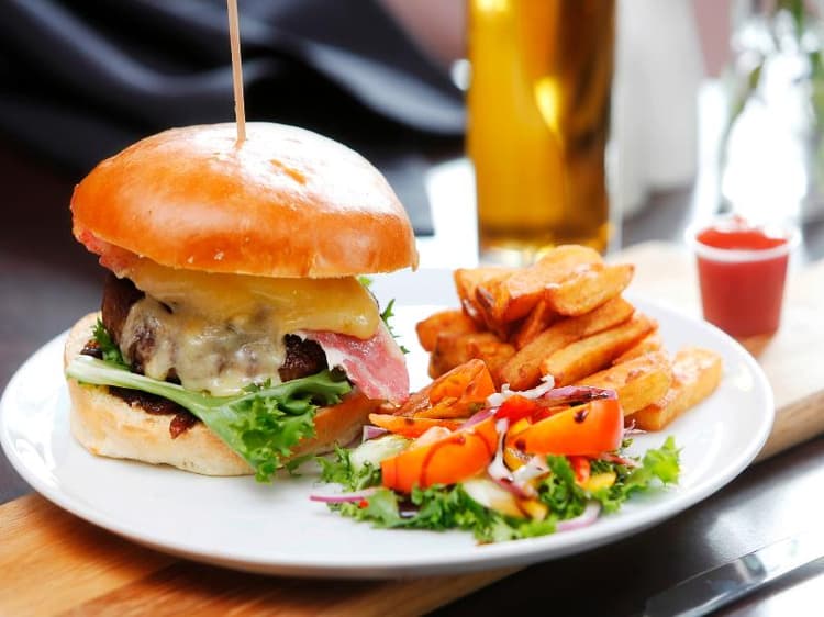 Broadfield Park Hotel