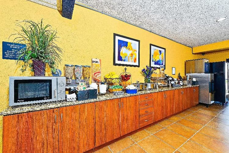 Microtel Inn & Suites By Wyndham New Braunfels