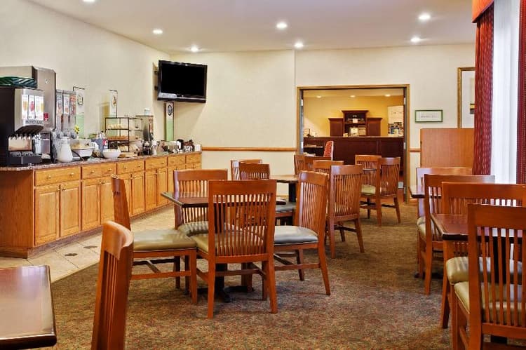 Country Inn & Suites Elgin