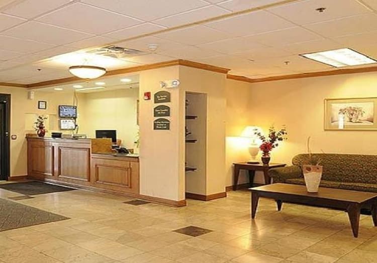 Days Inn By Wyndham Calumet Park
