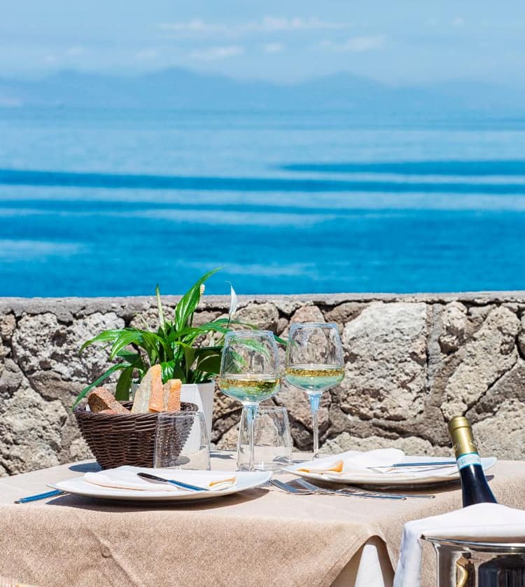 Pagoda Hotel & Residence