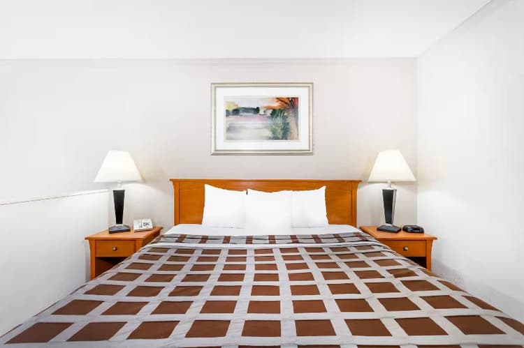 Days Inn by Wyndham Manning