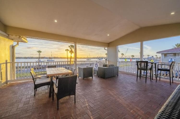 Best Western Bayfront