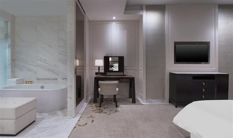 Sheraton Qingdao Licang Hotel