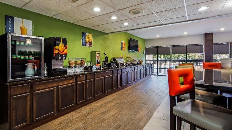 Best Western Albemarle Inn