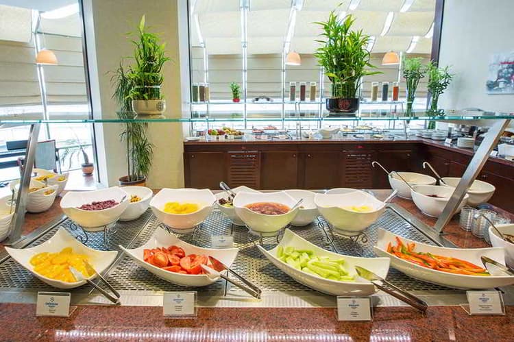 Dedeman Oskemen Tavros Hotel