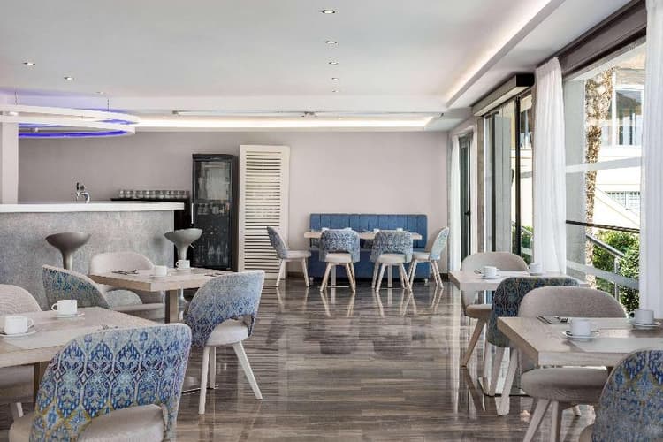 TRYP by Wyndham Corfu Dassia
