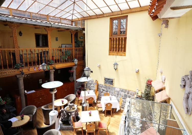 Hotel & Mirador Los Apus